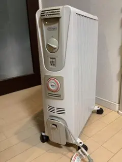 DeLonghi デロンギ　オイルヒーターのサムネイル