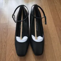 お値下げ　23.5cm 黒 パンプスのサムネイル