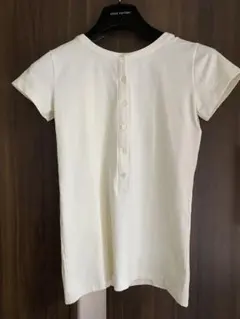 セオリーリュクス　アイボリー 半袖ボタン付きTシャツのサムネイル