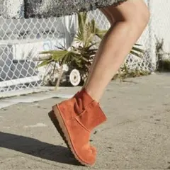 UGG アグ CLASSIC UNLINED MINI ブーツ