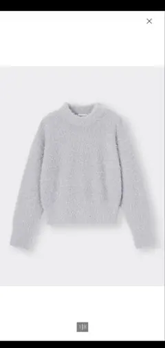 GU シャイニークルーネックセーター　グレー