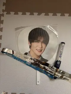 【最終値下げ】SnowMan 目黒蓮　RAYS うちわ　ペンライト