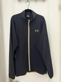 Under Armour 黒ウィンドブレーカーLG