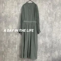 A DAY IN THE LIFE ヴィンテージサテン ギャザーワンピース
