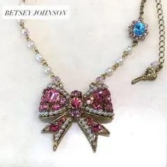 ベッツィー　ジョンソン　リボンモチーフ　ネックレス