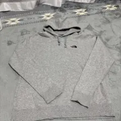 ノースフェイスパーカーM