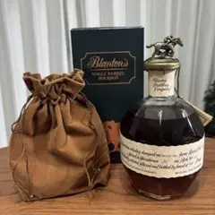 Blanton's ウイスキー空瓶と馬のフィギュア台座セット Blanton's ウイスキー空瓶と馬のフィギュア台座セット Blanton's