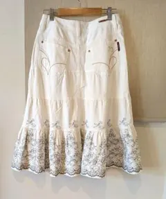 【美品】INGEBORG　刺繍　花柄　フレアスカート　ピンクハウスのサムネイル