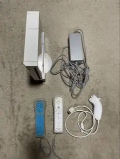 Wii 本体 コントローラー2個付き ホワイト