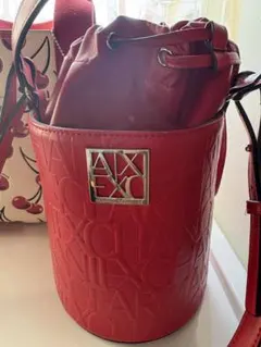 A|X Armani Exchange レッド バケットバッグのサムネイル