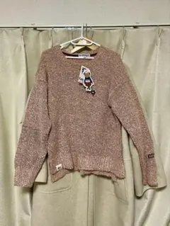 新品　ピンク　ニット　薄手