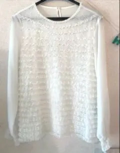 ★新品未使用★インゲボルグ INGEBORG★フリル★長袖★ブラウス★可愛い★