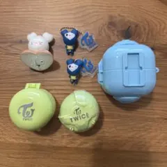 TWICE カプセルトイセット　(ダヒョン・ツウィ・ジョンヨン・ナヨン)