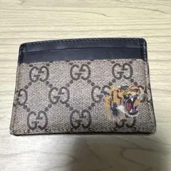 ✨極美品✨希少✨GUCCI 二つ折り　財布　タイガー　虎　GG柄　GGスプリーム ✨極美品✨希少✨GUCCI 二つ折り 財布 タイガー 虎 GG柄 GGスプリーム