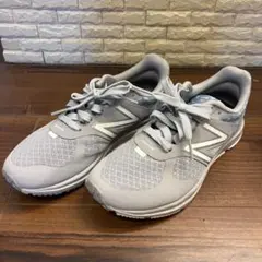 New Balance ランニングシューズ グレー