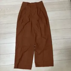 GU ブラウン ワイドパンツ プリーツ入りのサムネイル
