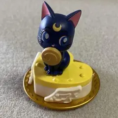 劇場版　美少女戦士セーラームーンCosmosパルドルチェコレクション　ルナ