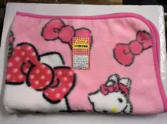 未使用・紙タグ付 2014年 ハローキティ ひざ掛け毛布 [70x100cm]