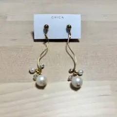 パール＆ゴールド風　イヤリングのサムネイル