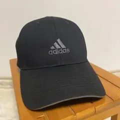 adidas ブラック キャップ