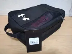 アンダーアーマー シューズケース 1364435-001