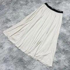 イネド M プリーツスカート ロング 無地 ベージュ 通勤 レーヨン 日本製のサムネイル