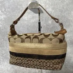 極美品⭐️【COACH】コーチ アクセサリーポーチシグネチャー ×gold カラー 極美品⭐️【COACH】コーチ アクセサリーポーチシグネチャー ×gold