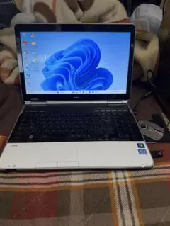 NEC LaVie LL750/F i7-2670/SSD256G/M8G/②のサムネイル