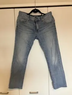 ユニクロ ライトブルーデニム ストレート