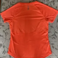 Under Armour HeatGear レディースMD オレンジ Tシャツ
