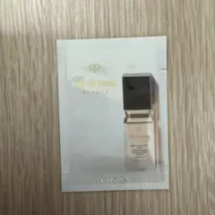 【clé de peau BEAUTÉ】タンフリュイドエクラマットオークル 10