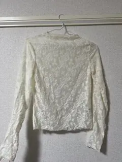 アイボリー 花柄レース 長袖シャツ