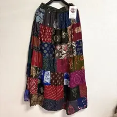 最終値下げ☆新品☆ インド製　アジアン柄パッチワーク　ロングスカートのサムネイル
