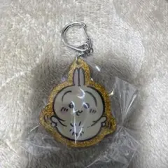 ちいかわ　ラメアクリルキーホルダー4 うさぎ