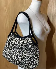 Item thumbnail for item 715df244-5194-4d51-bdbb-97306bc7e07b