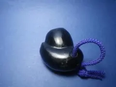 骨董】時代提げ物 江戸期 “饅頭根付・大型緒締玉・鹿革巾着小物入