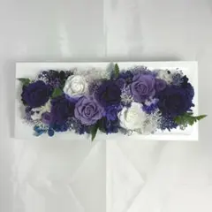 パープルカラーの薔薇花のフレームアレンジメント