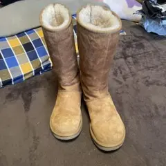 新春値下げ！UGG ブラウン スエード ロングブーツ ファスナー付き
