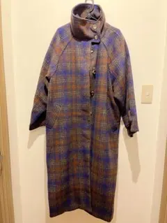 青と茶色のチェック柄ロングコート