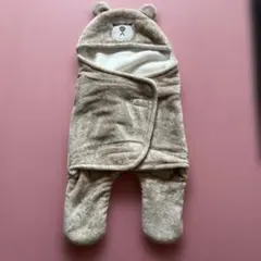クマ耳付きフリース足付きおくるみ