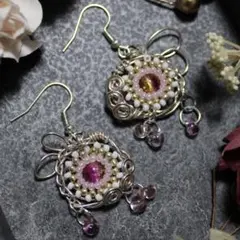 【値下げ】ハンドメイド ビーズ ピアス (No.35)