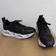 中古　EMPORIO ARMANI EA7 メンズスニーカー ブラックのサムネイル