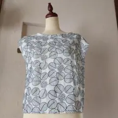 kiki to kiki(堀川波さん) キルト刺繍ベスト - メルカリ