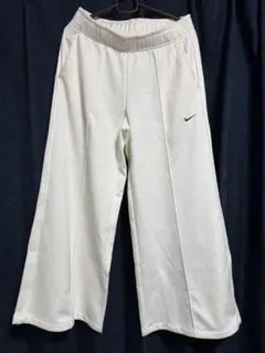 NIKE Mサイズ ホワイト スウェットパンツ