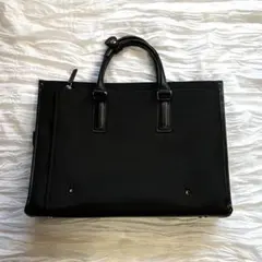 就活用 ビジネスバッグ ブラック 4層収納 底鋲付き A4対応リクルートバッグ