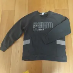 PUMA 黒 トレーナー　140