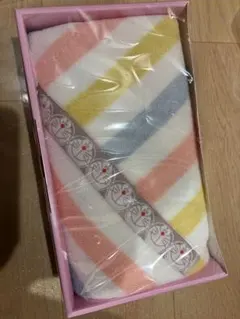 定価5500円　新品★タオル美術館　ドラえもん　バスタオル　MiRAiのサムネイル