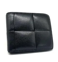 【現行 未使用に近い】ボッテガヴェネタ カセット ２つ折り財布 ブラック ブラックカセット スモール 二つ折りウォレット| Bottega Veneta