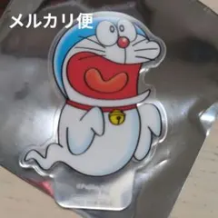 新品未使用　ドラえもん　100%フレンズ　入場特典　おばけ　アクリルバッジのサムネイル