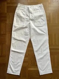 美品　UNIQLO コットン ベイカーパンツ テーパード ホワイト　67-94のサムネイル